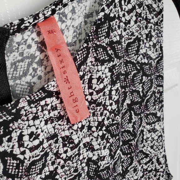 StitchFix Eight Sixty Black/White Colorblock Top - Picture 2 of 5